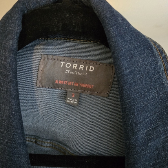 Torrid Dark Blue Denim Jacket - Classic Women's Jean Jacket - Picture 4 of 5